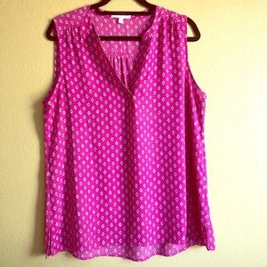 Sleeveless blouse